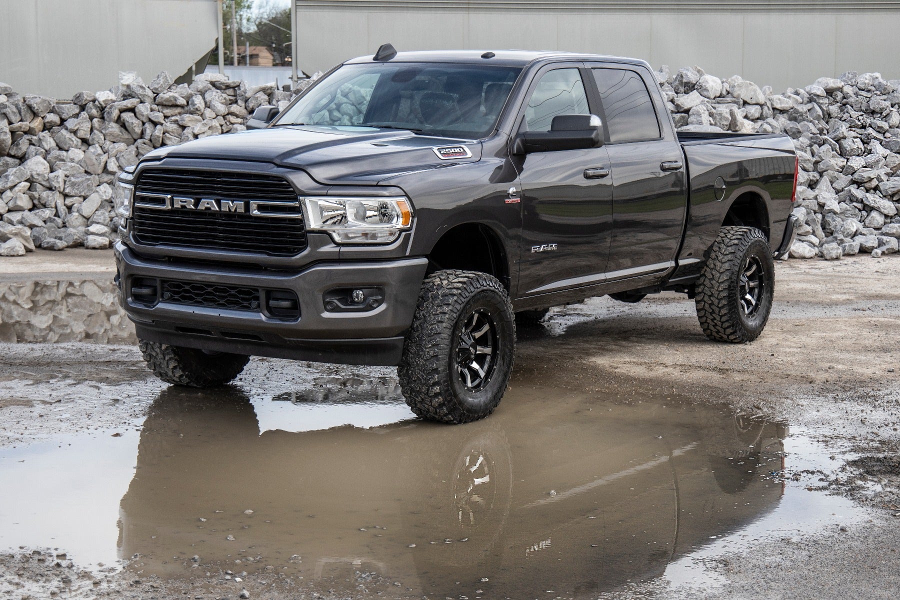 Rough Country - 2.5 Inch Leveling Kit - RR Leaf - N3 - Ram 2500 (14-25)/3500 (13-25) - Image 6