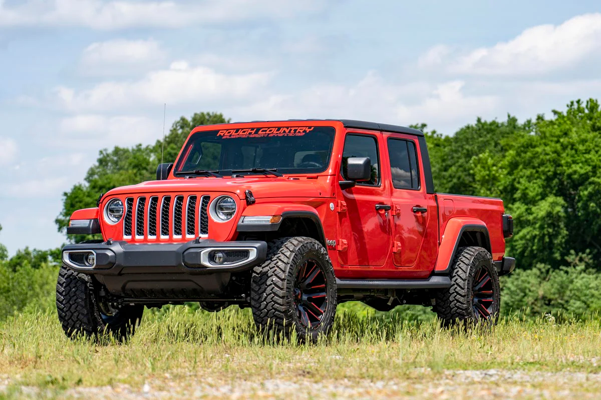 Rough Country - 2.5 Inch Leveling Kit - Spacers - V2 - Jeep Gladiator JT 4WD (2020-2023) - Image 5