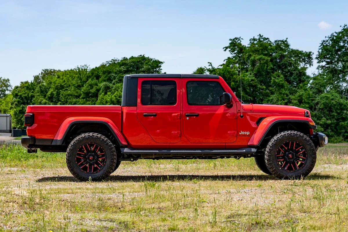 Rough Country - 2.5 Inch Leveling Kit - Spacers - V2 - Jeep Gladiator JT 4WD (2020-2023) - Image 7
