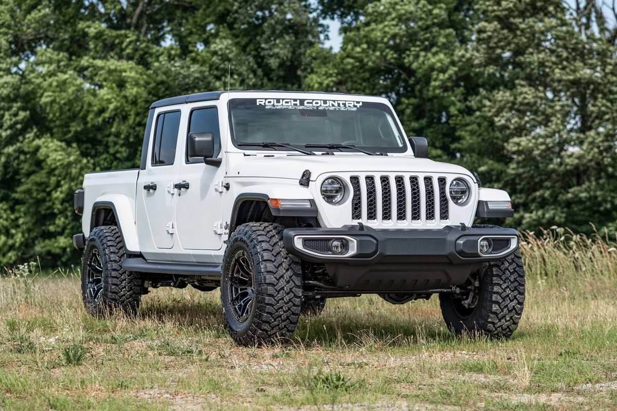 Rough Country - 2.5 Inch Leveling Kits - Springs - V2 - Jeep Gladiator JT 4WD (2020-2023) - Image 3