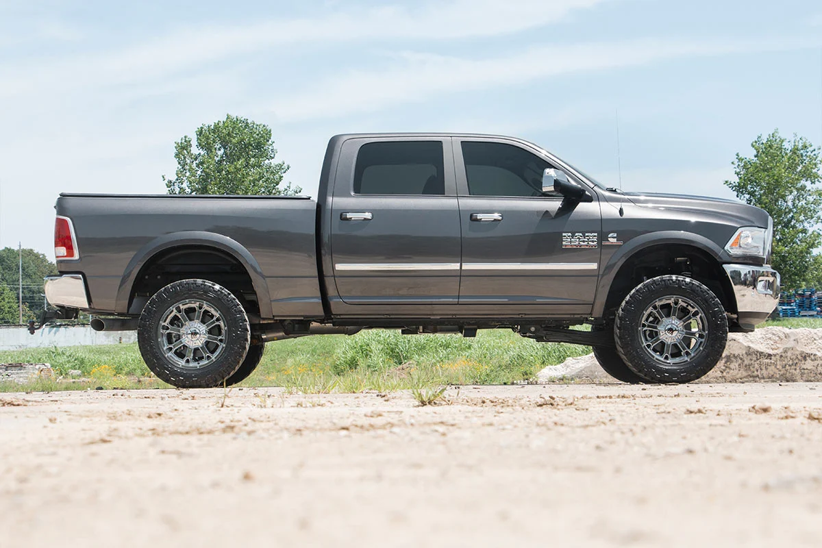 Rough Country - 2.5 Inch Lift Kit - M1 - Ram 2500 4WD (2014-2025) - Image 5
