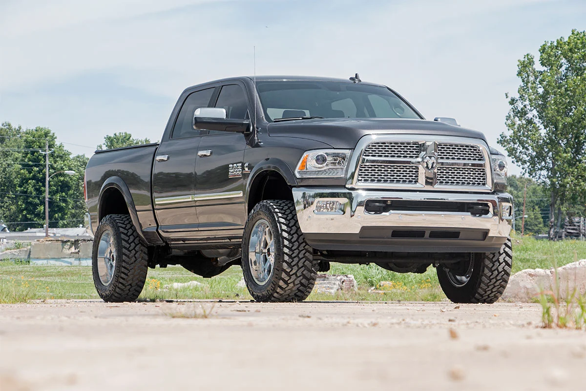 Rough Country - 2.5 Inch Lift Kit - V2 - Ram 2500 4WD (2014-2025) - Image 4