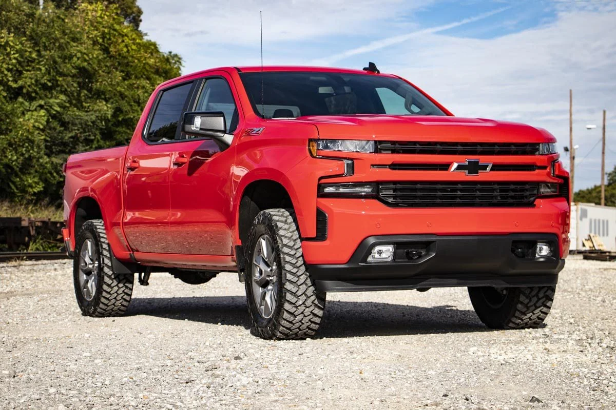 Rough Country - 3.5 Inch Lift Kit - N3 Struts - Rear Mono Leaf - Chevy Silverado 1500 (22-24) - Image 2