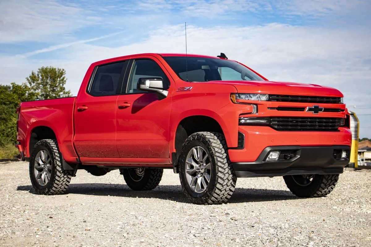 Rough Country - 3.5 Inch Lift Kit - N3 Struts - Rear Mono Leaf - Chevy Silverado 1500 (22-24) - Image 4