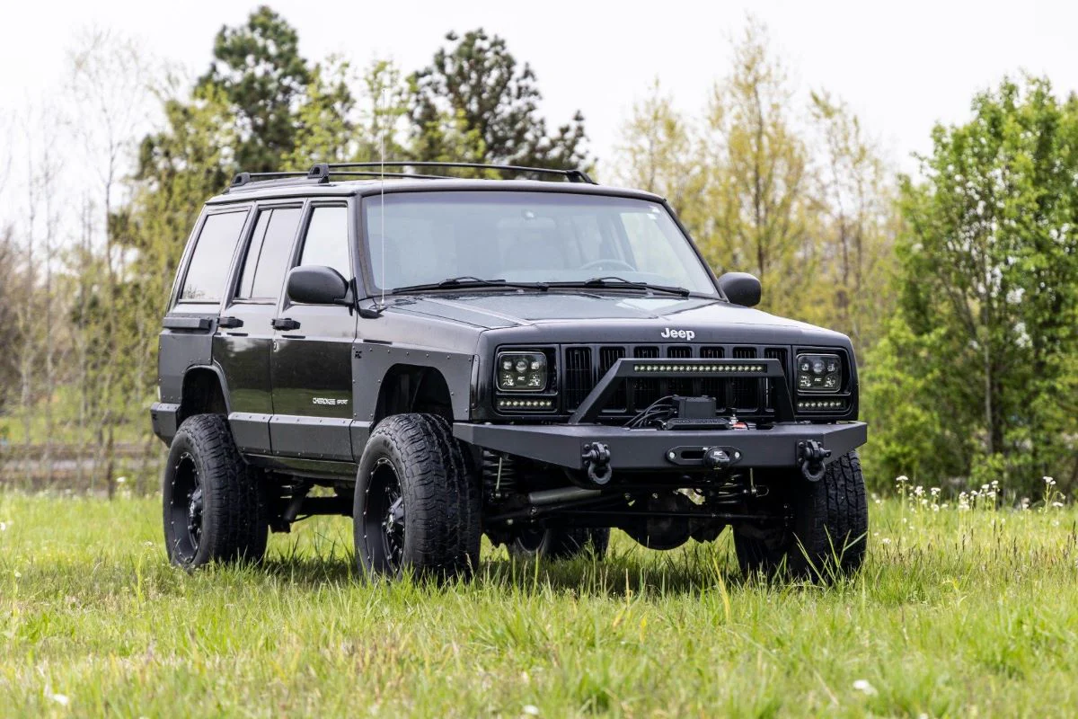 Rough Country - 3 Inch Lift Kit - RR Springs - Jeep Cherokee XJ 2WD/4WD (1984-2001) - Image 2