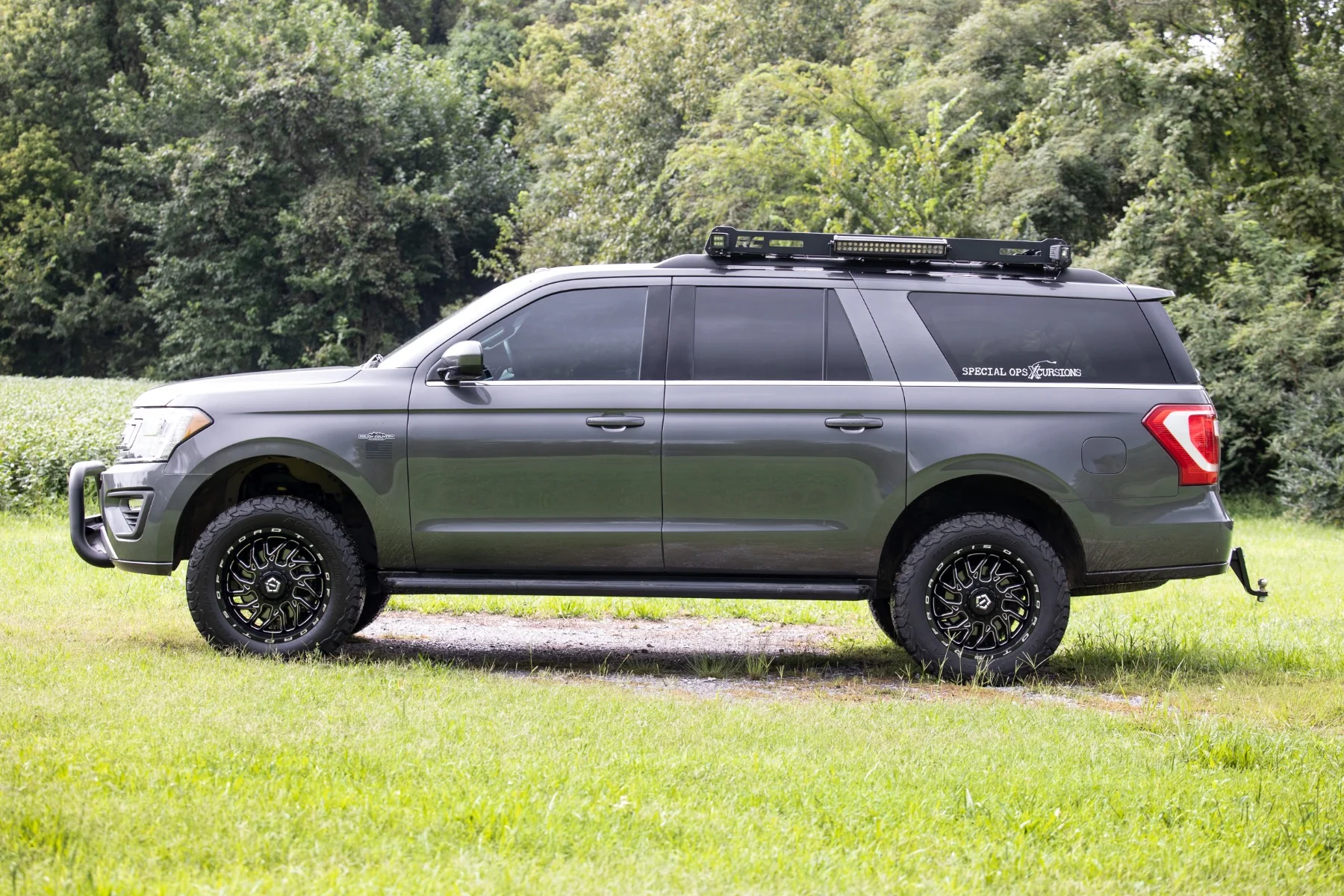 Rough Country - 3 Inch Lift Kit - UCA - M1 Struts - Ford Expedition 4WD (2018-2024) - Image 9
