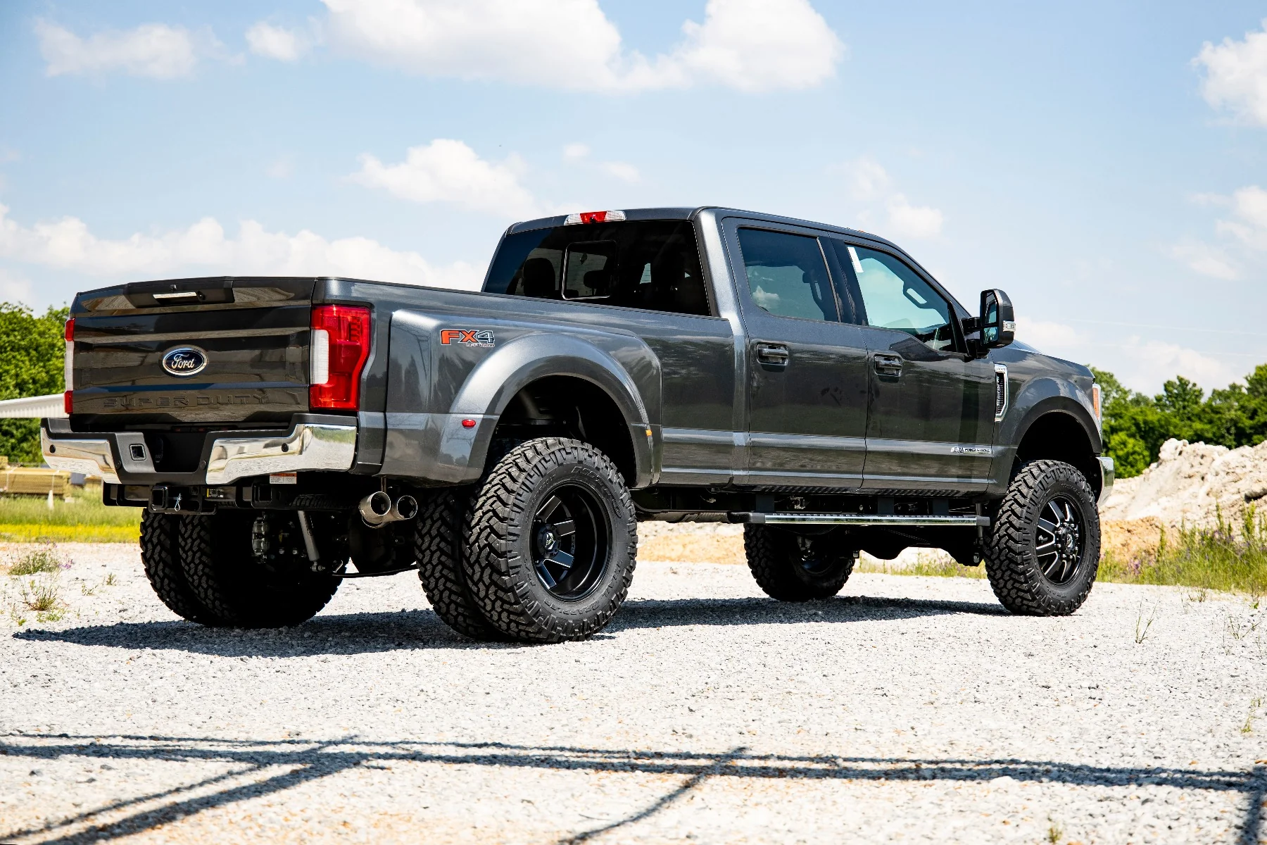 Rough Country - 4.5 Inch Lift Kit - Diesel - Dually - Ford F-350 Super Duty 4WD (2017-2022) - Image 2
