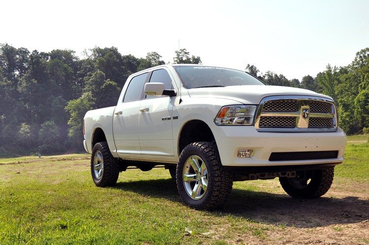 Rough Country - 4 Inch Lift Kit - M1 Struts - Ram 1500 4WD (2012-2018 & Classic) - Image 2
