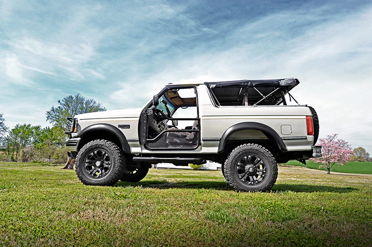 Rough Country - 4 Inch Lift Kit - Rear Blocks - Ford Bronco 4WD (1980-1996) - Image 2