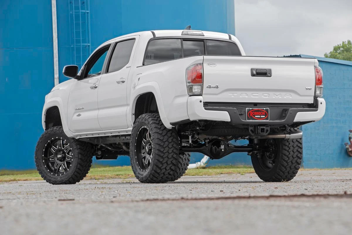 Rough Country - 6 Inch Lift Kit - Toyota Tacoma 2WD/4WD (2005-2015) - Image 12