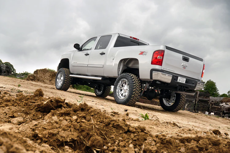Rough Country - 7.5 Inch Lift Kit - NTD - Vertex - Chevy/GMC 2500HD/3500HD (11-19) - Image 3
