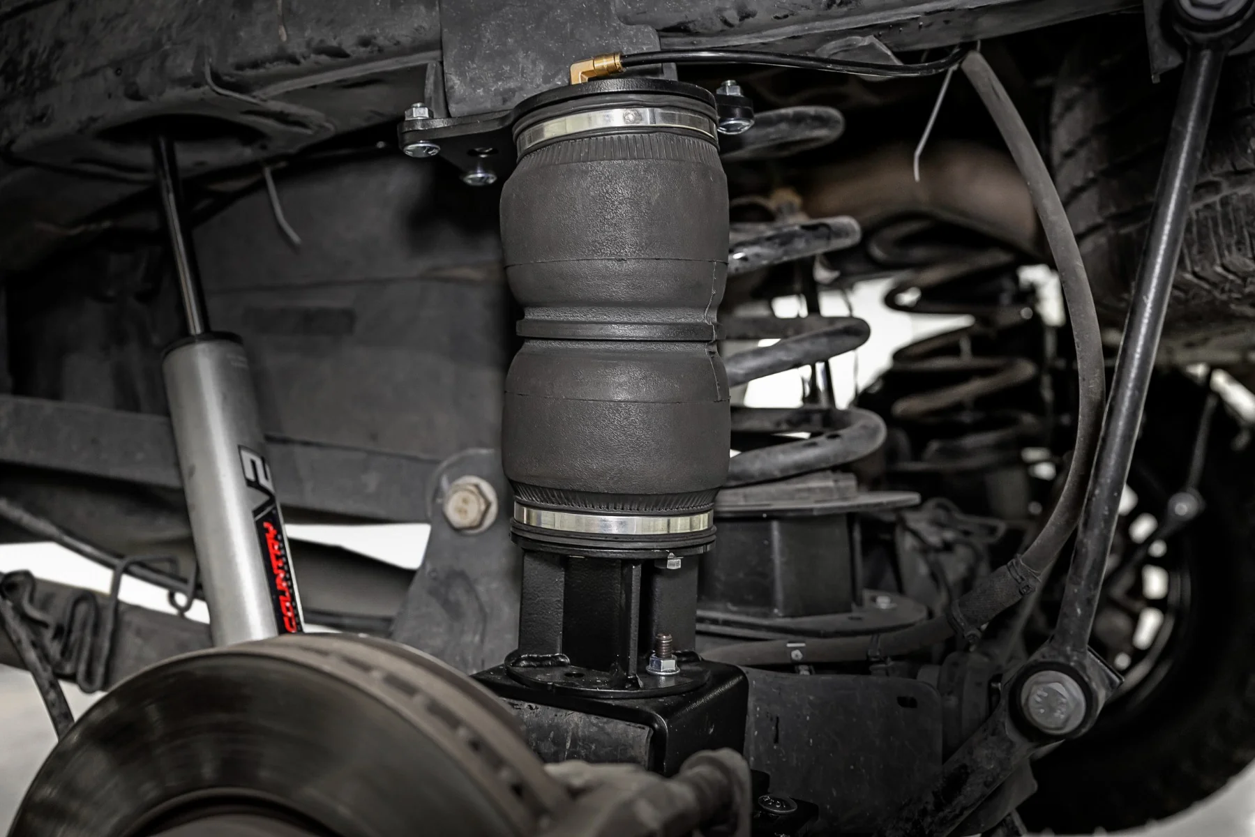 Rough Country - Air Spring Kit w/compressor - Ram 2500 4WD (2014-2023) - Image 4