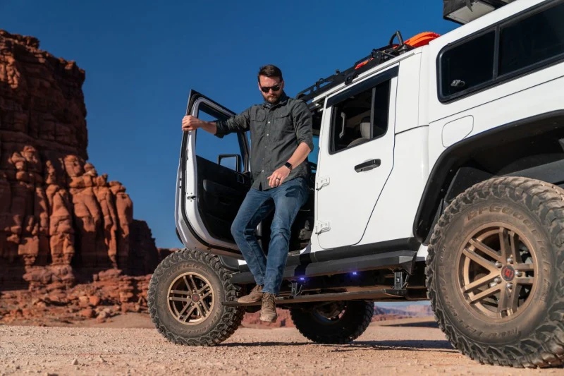 AMP Research 20-24 Jeep JT Gladiator (Launch/Overlnd/Rubicon/Sport/Sport S) PowerStep XL - Black - Image 19