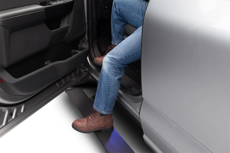 AMP Research 2015-2016 Chevy Silverado 2500/3500 Double/Crew Cab PowerStep Plug N Play - Black - Image 2