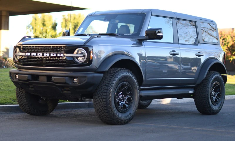 AMP Research 21-23 Ford Bronco 4 Door (Excl. Raptor) XL PowerStep - Black - Image 6