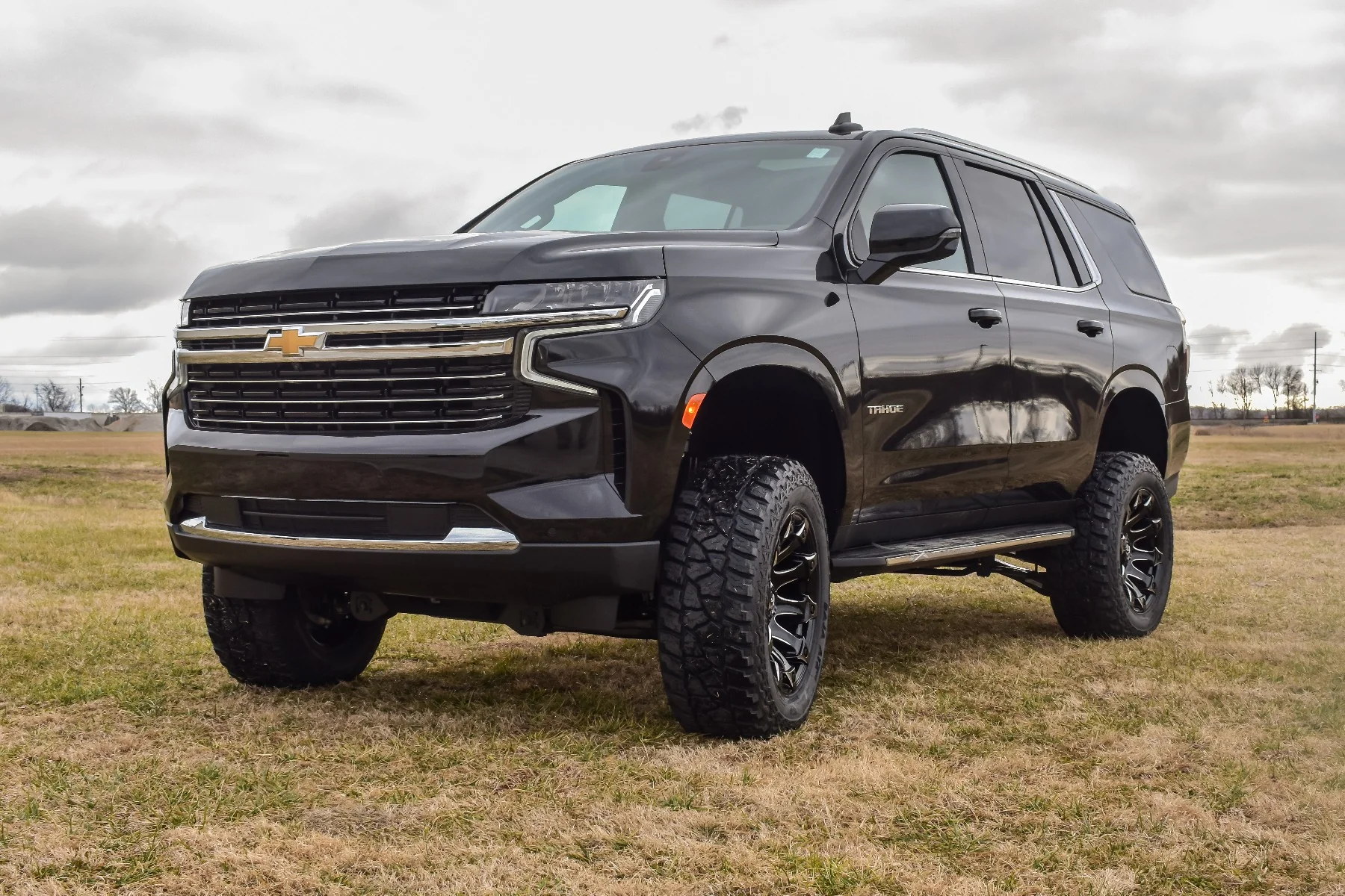 Rough Country - 6 Inch Lift Kit - M1 Struts - Chevy/GMC Tahoe/Yukon 4WD (2021-2024) - Image 2