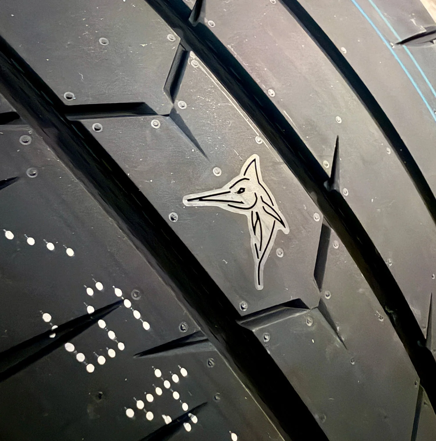 Vitour Tempesta P1 X-01R - Image 10